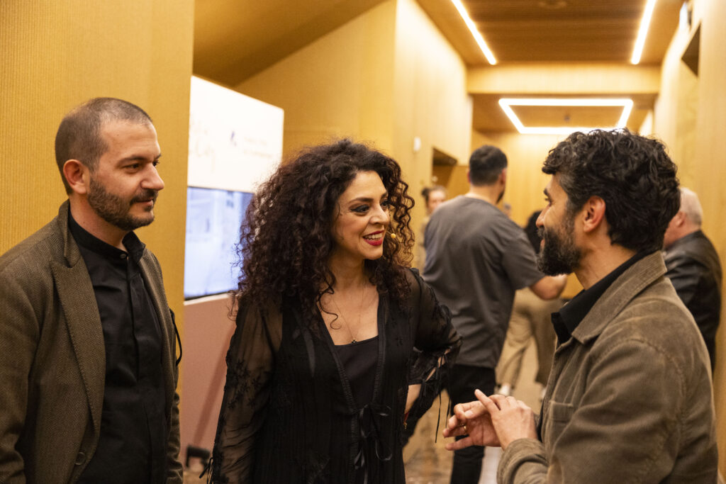 ΡΩΜΑΝΟΥ ΜΕΛΩΔΟΥ – «Αυτός που βρίσκεται παντού» Η παράσταση