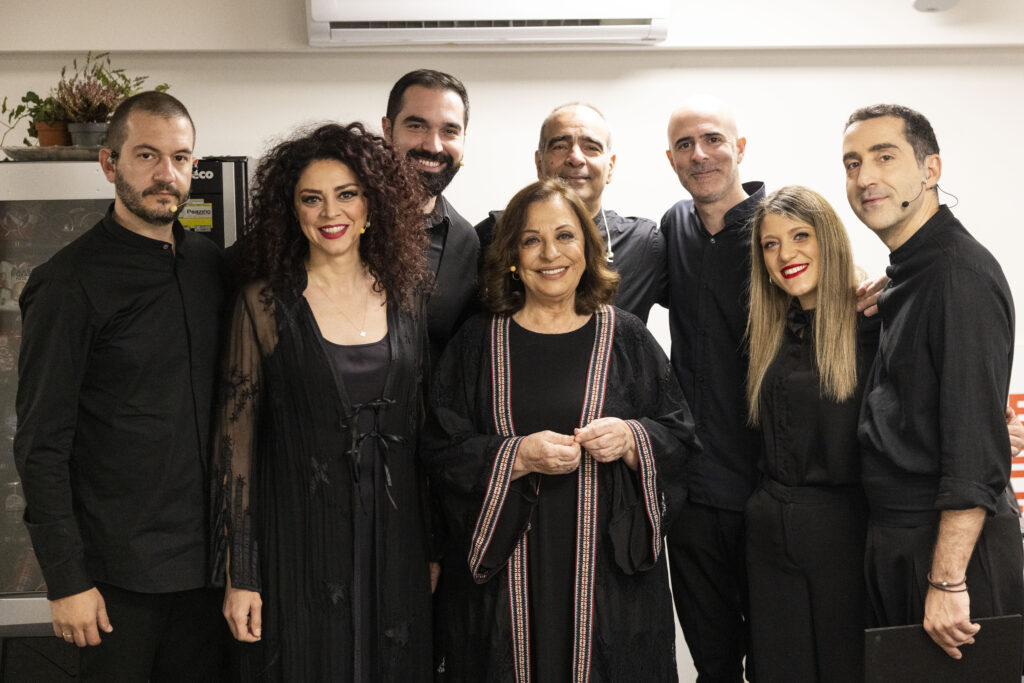 ΡΩΜΑΝΟΥ ΜΕΛΩΔΟΥ – «Αυτός που βρίσκεται παντού» Η παράσταση